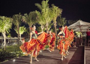 Có một nơi đón mùa lễ hội bình yên thế này tại Mövenpick Resort Waverly Phú Quốc!