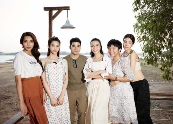 Thủy Tiên xúc động khi lắng nghe các học trò tại Miss International Queen Vietnam 2023 tâm sự hành trình chuyển giới khó khăn và đau đớn