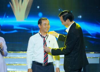 Bỏ việc công ty nước ngoài rẽ hướng khởi nghiệp, anh nông dân thu lợi nhuận cao từ các giống cây độc lạ