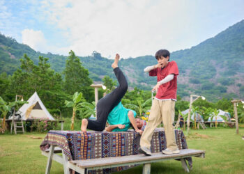 Duy Khánh – Huy Khánh nhảy múa, Cody – Quang Hùng mở liveshow ở khu cắm trại