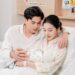 Ca sĩ Hồ Quang Hiếu đón con trai đầu lòng cùng bà xã Tuệ Như